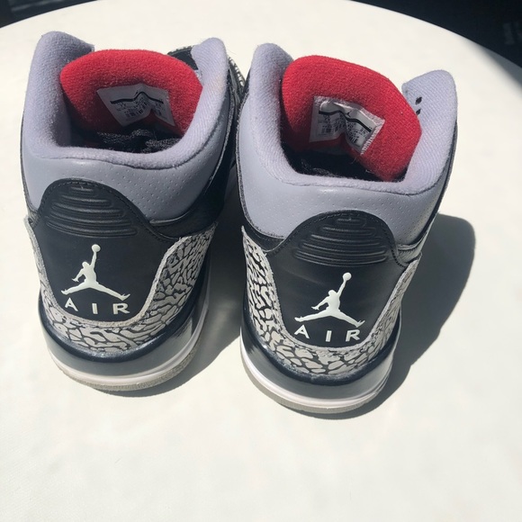 Air Jordan Cement 3s - 7Y - Picture 4 of 8